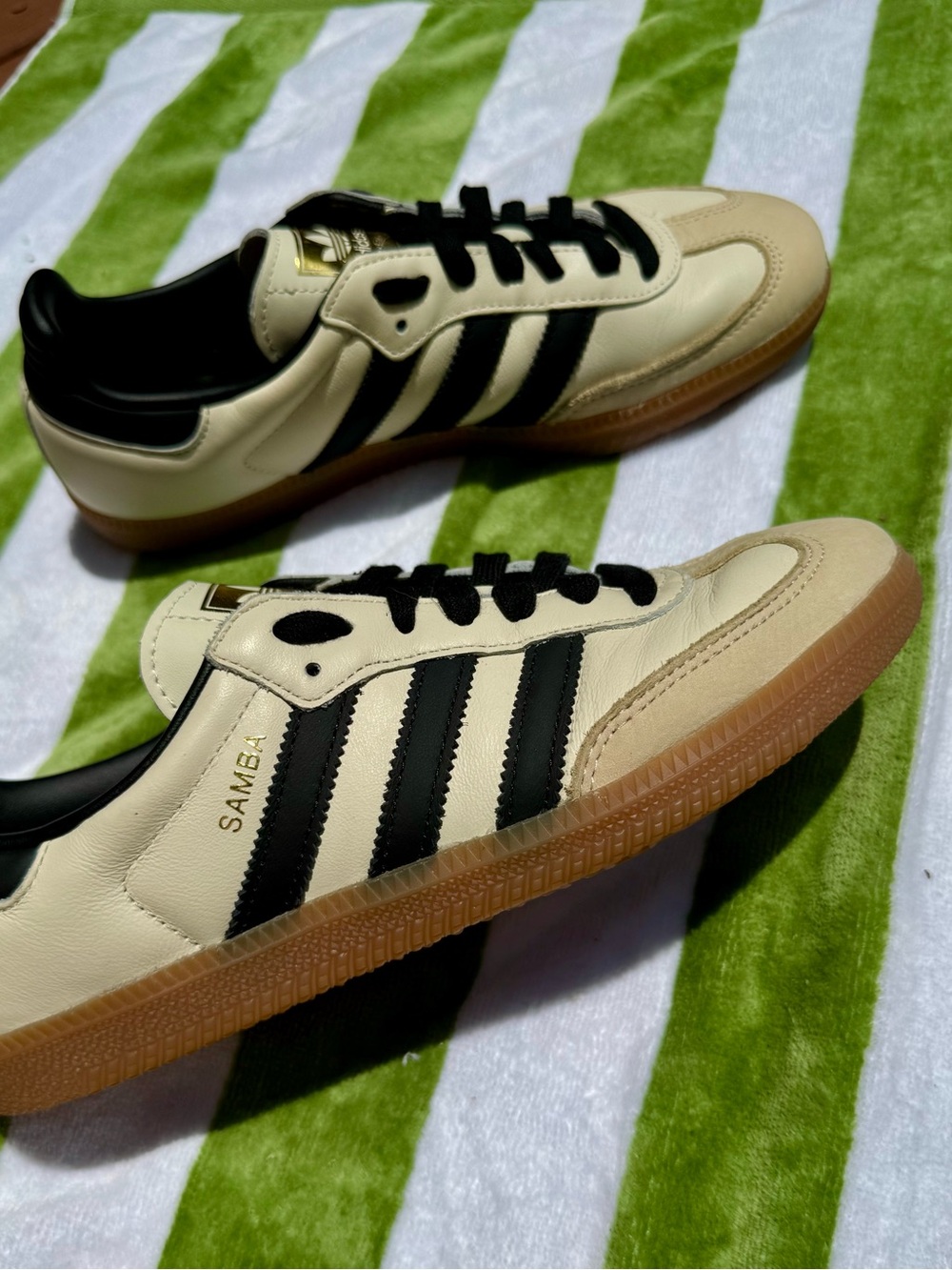Adidas OG Samba 8 Sneakers in Cream White & Core Black Sand Strata Gum Sole - Picture 2 of 11
